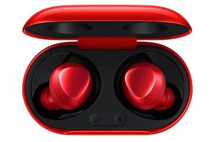 Опубликован рендер беспроводных наушников Samsung Galaxy Buds+ в красном цвете